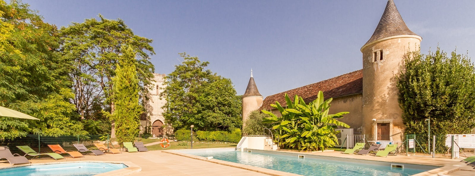 Camping Castel Le Petit Trianon De Saint-ustre-ANWB-Campings-Vroegboekkorting