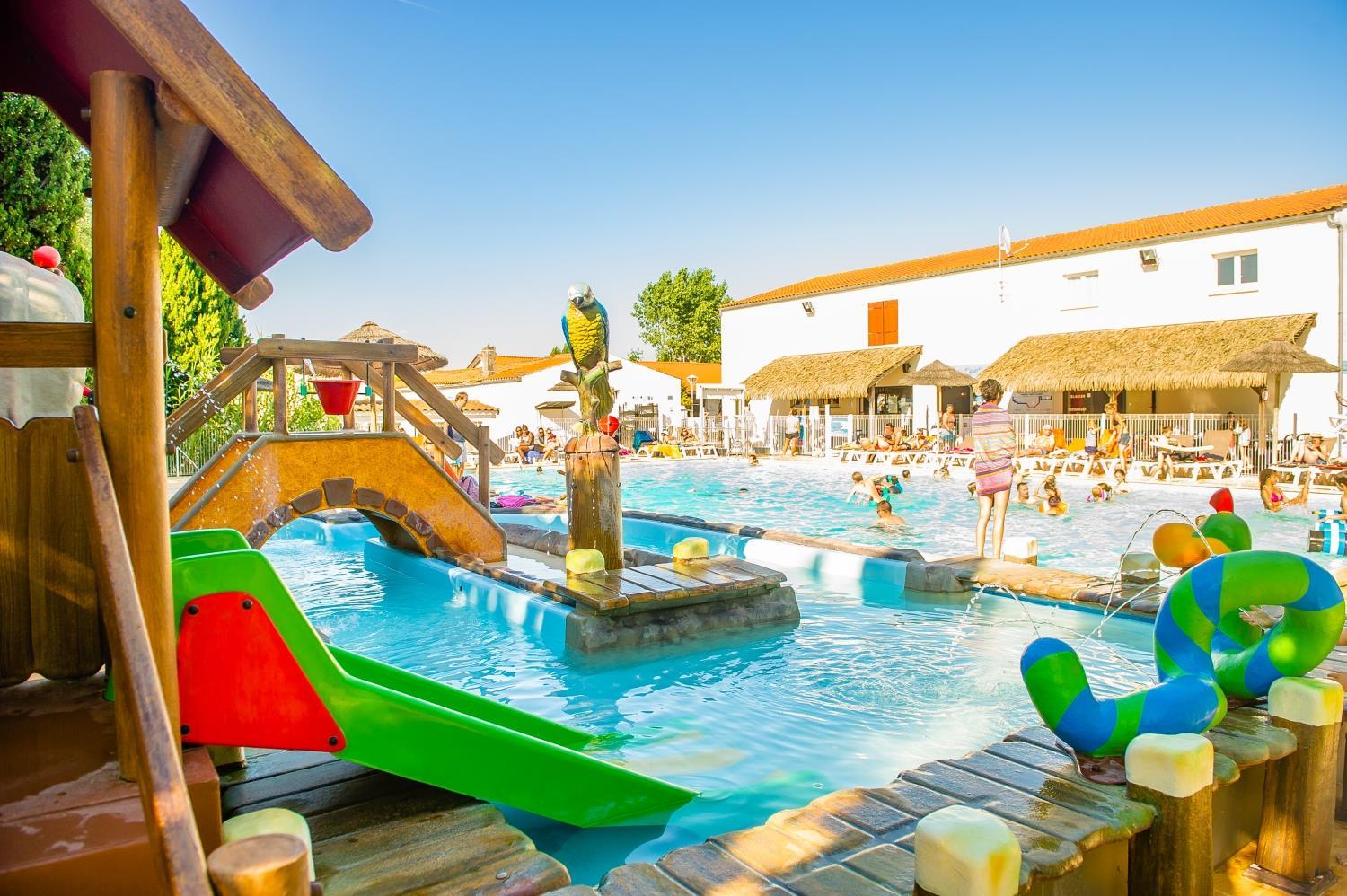 Camping Les Embruns D'oléron-ANWB-Campings-Vroegboekkorting