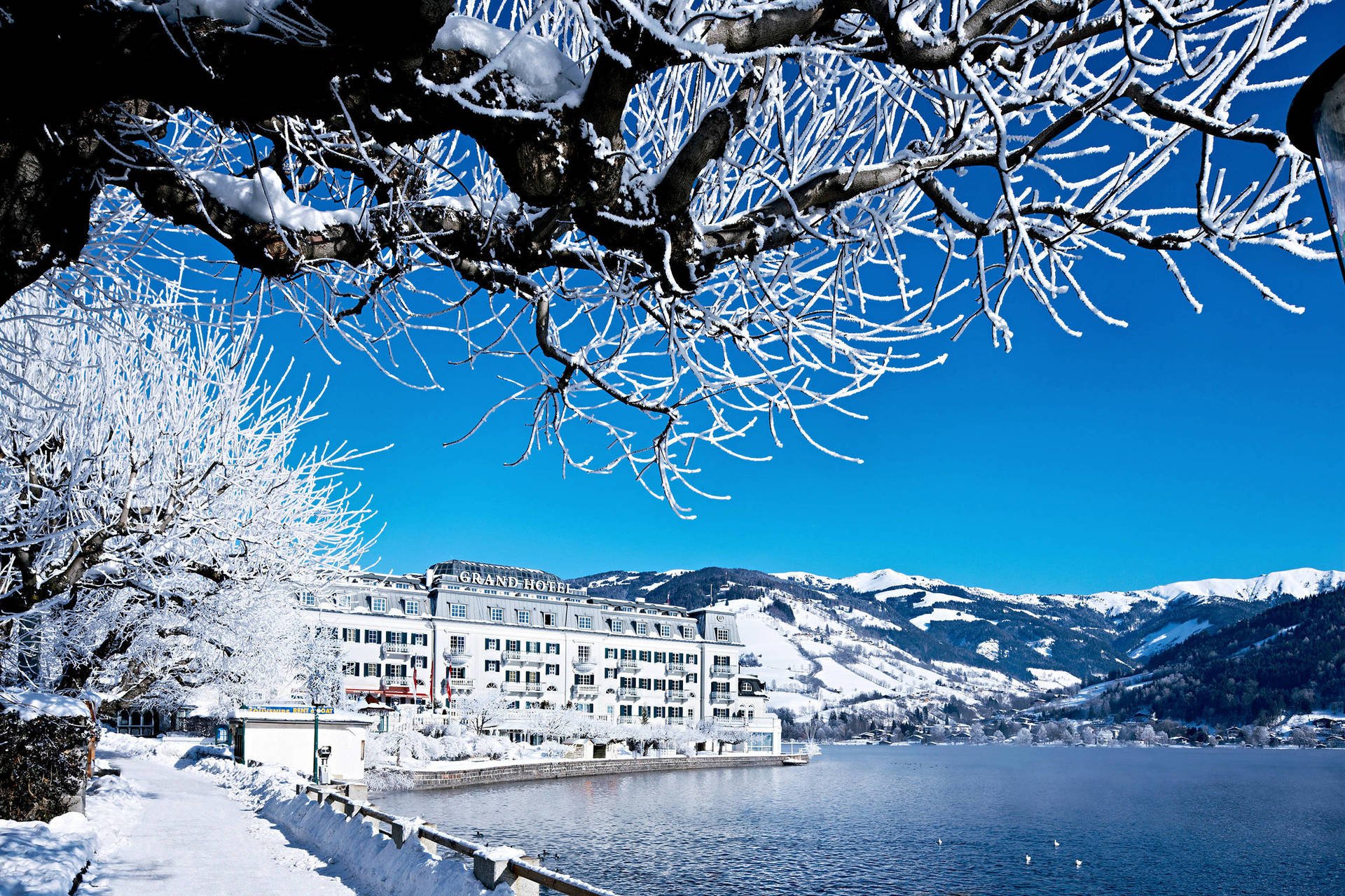 Grand Hoteldejongintra-Vroegboekkorting