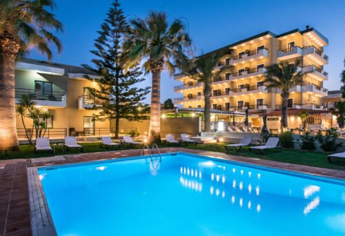 Petousis Hotel & Suitesdejongintra-Vroegboekkorting