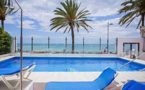 Aparthotel Puerto Azuldejongintra-Vroegboekkorting