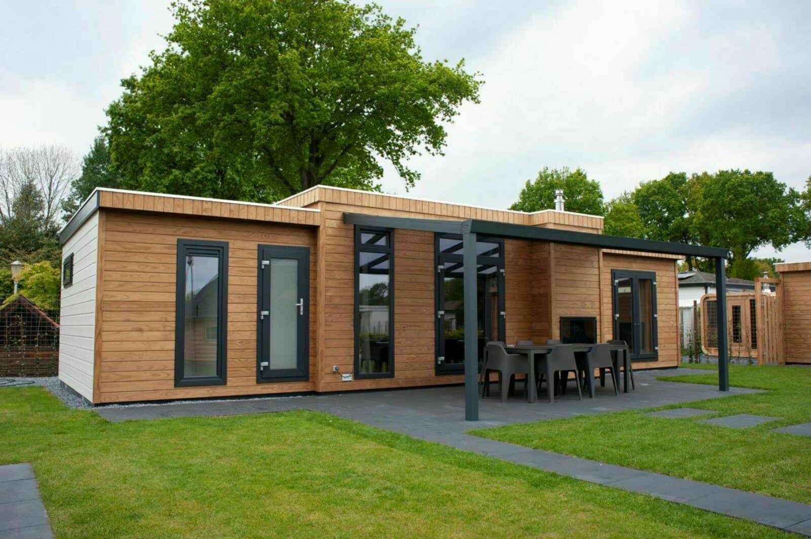 6 + 6 persoons Veluwe Villa met sauna en grillhuisdeboshoek-Vroegboekkorting